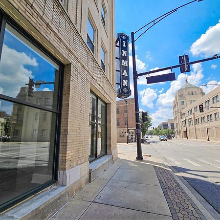 Cozy King Bed Stay At The Historic Inman - 201 Champaign Exterior photo